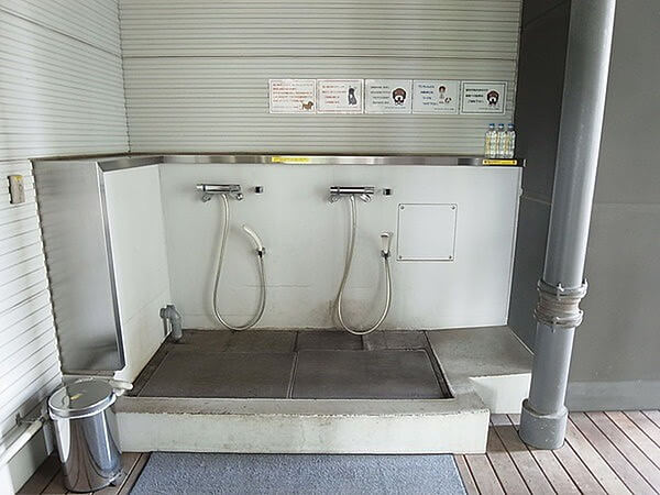 東京シーサウスブランファーレにあるペット用の足位洗い場