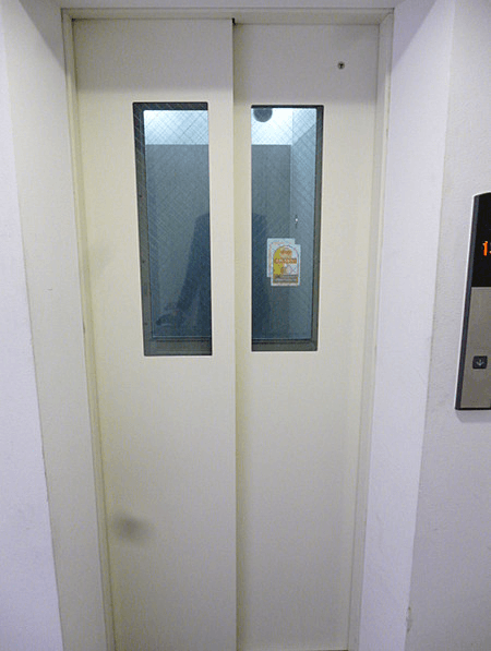 カスタリア麻布十番七面坂のエレベーター