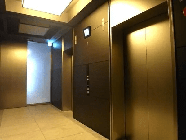 パークタワー高輪のエレベーターホール