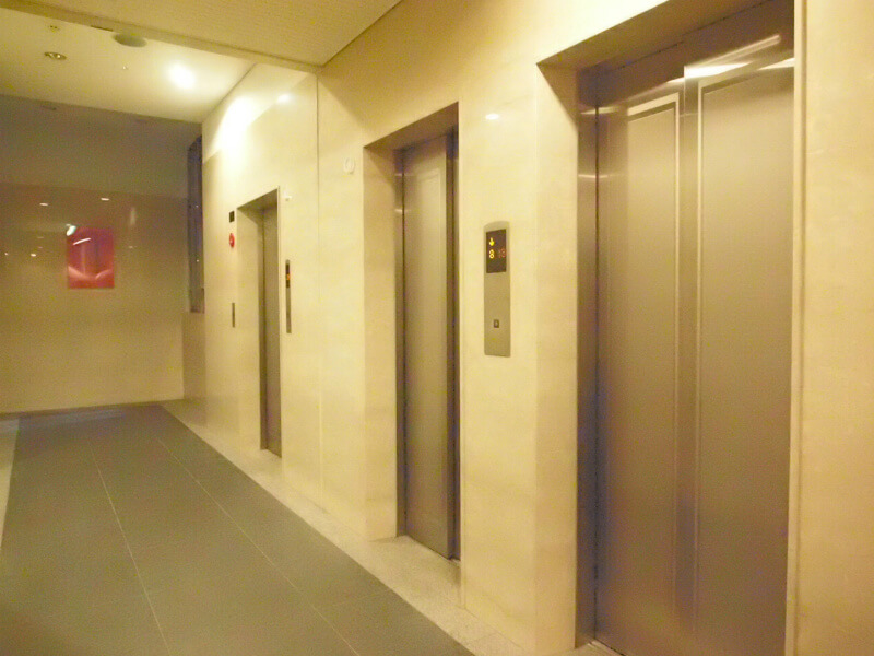 ローレルコート新宿タワーのエレベーターホール