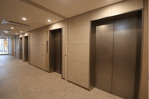 ブリリア有明ミッドクロスのエレベーターホール