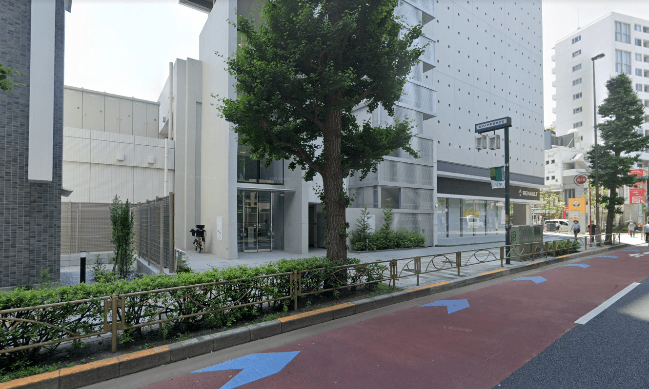 シティタワー駒沢大学の入口周辺