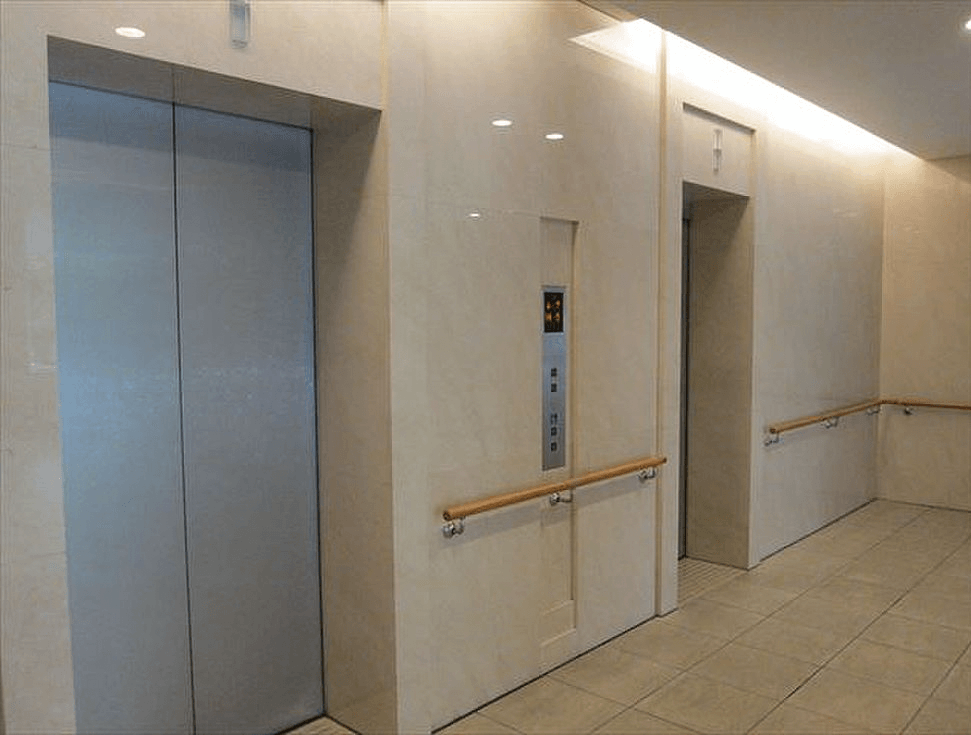 ミレニアムガーデンコートのエレベーター