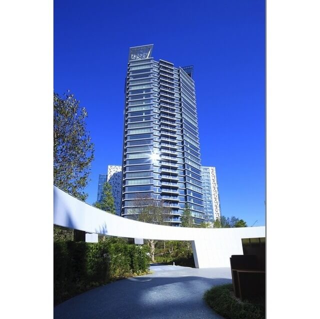 コンフォリア新宿イーストサイドタワーの外観写真